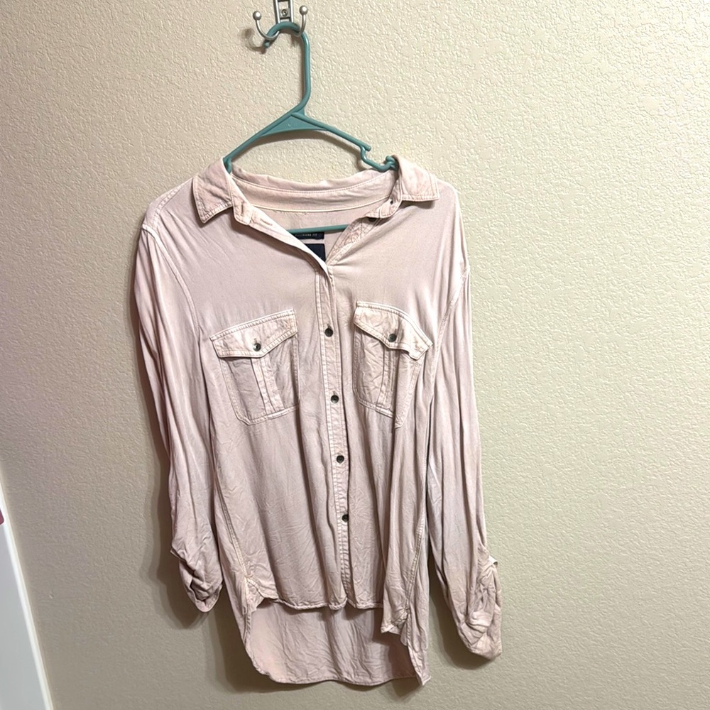 American Eagle Outfitters Pink Long Sleeve Button Down Shirt